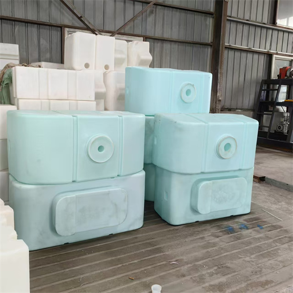 什么是園林機(jī)械水箱植保機(jī)械水箱？