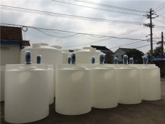 迅升供應大量多規(guī)格加藥箱_塑料加藥箱加工廠